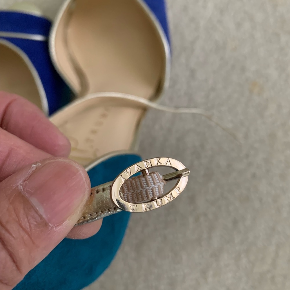 Shoes 👠 - Picture 3 of 5